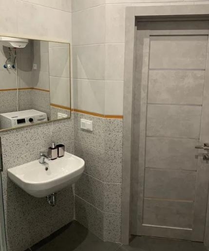 продажа однокомнатной квартиры номер A-173563 в Приморском районе, фото номер 7